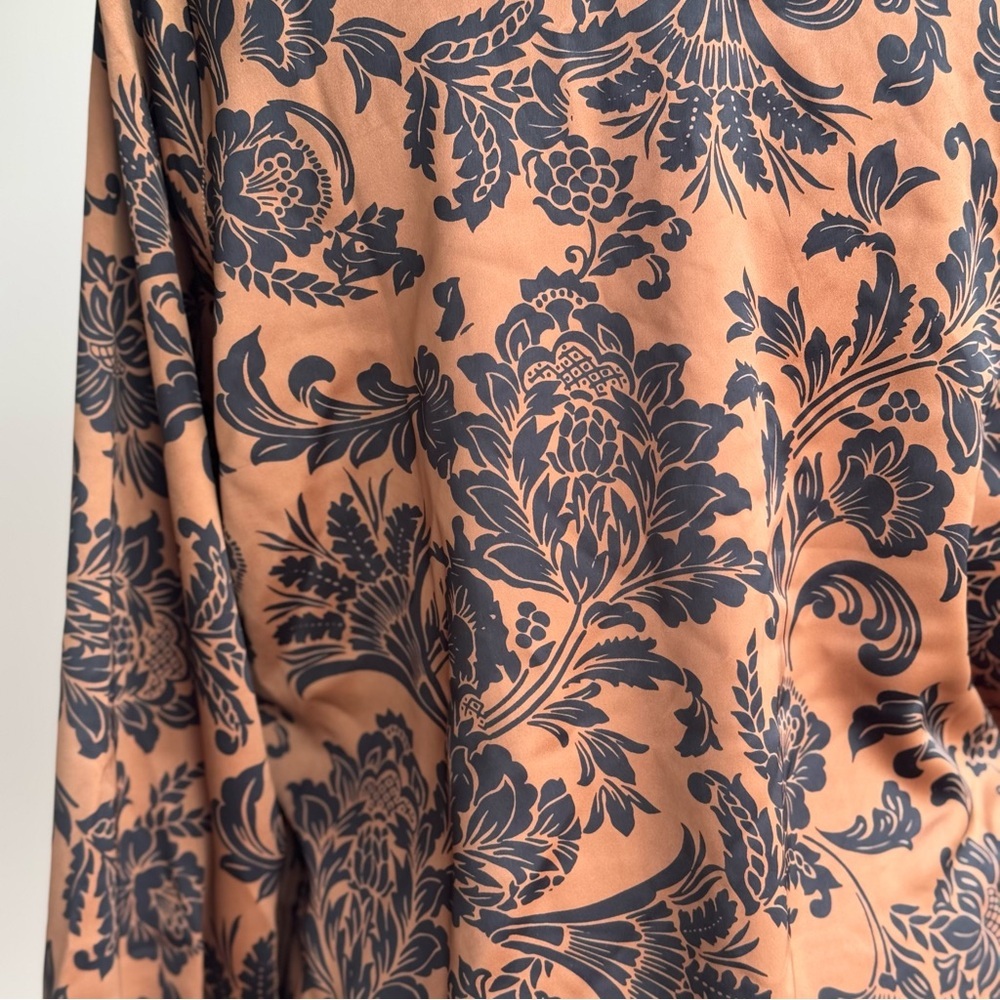 Soft Surroundings Satiny Miaya Top with Western Flare Women’s Large - Picture 9 of 12